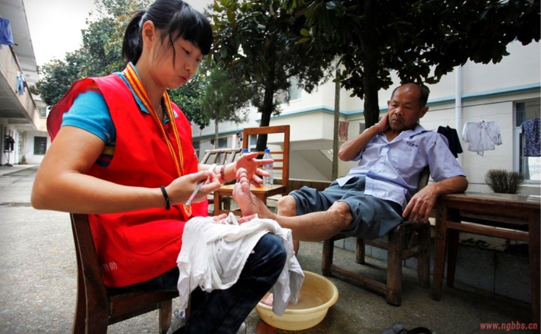 宁国<em>市最美女</em>修脚师--演绎人间真情,展现靓丽人