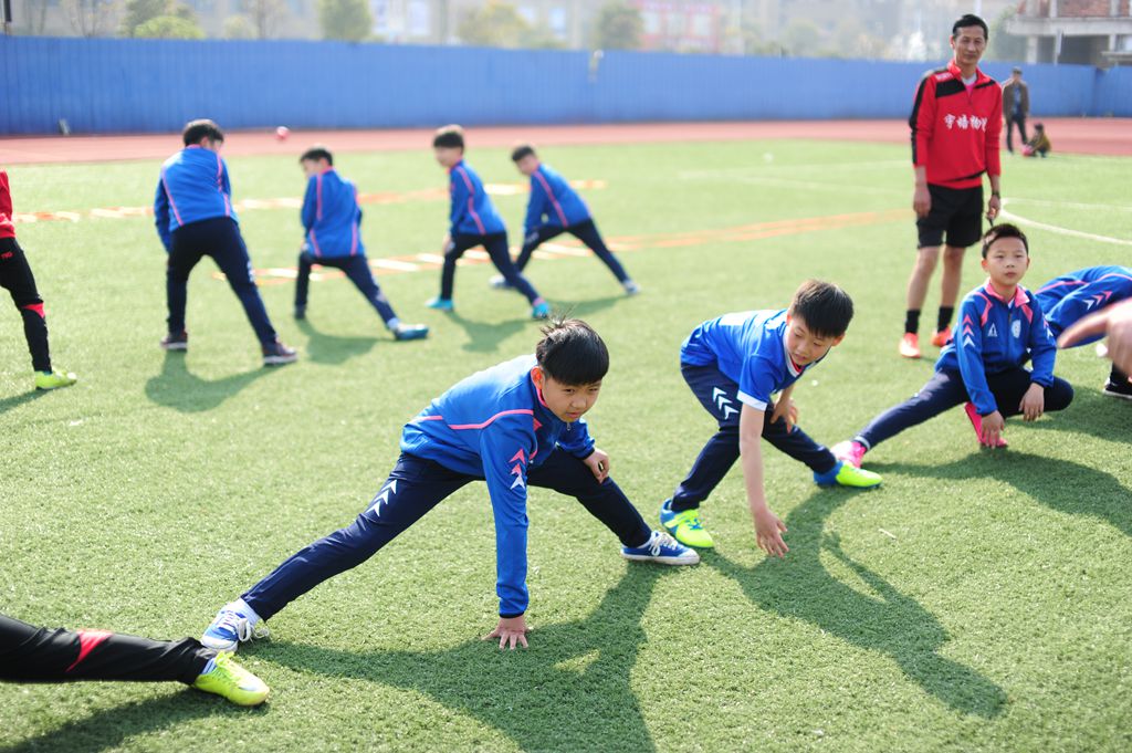 宁国市青少年足球培训起航(2018年将代表宁国