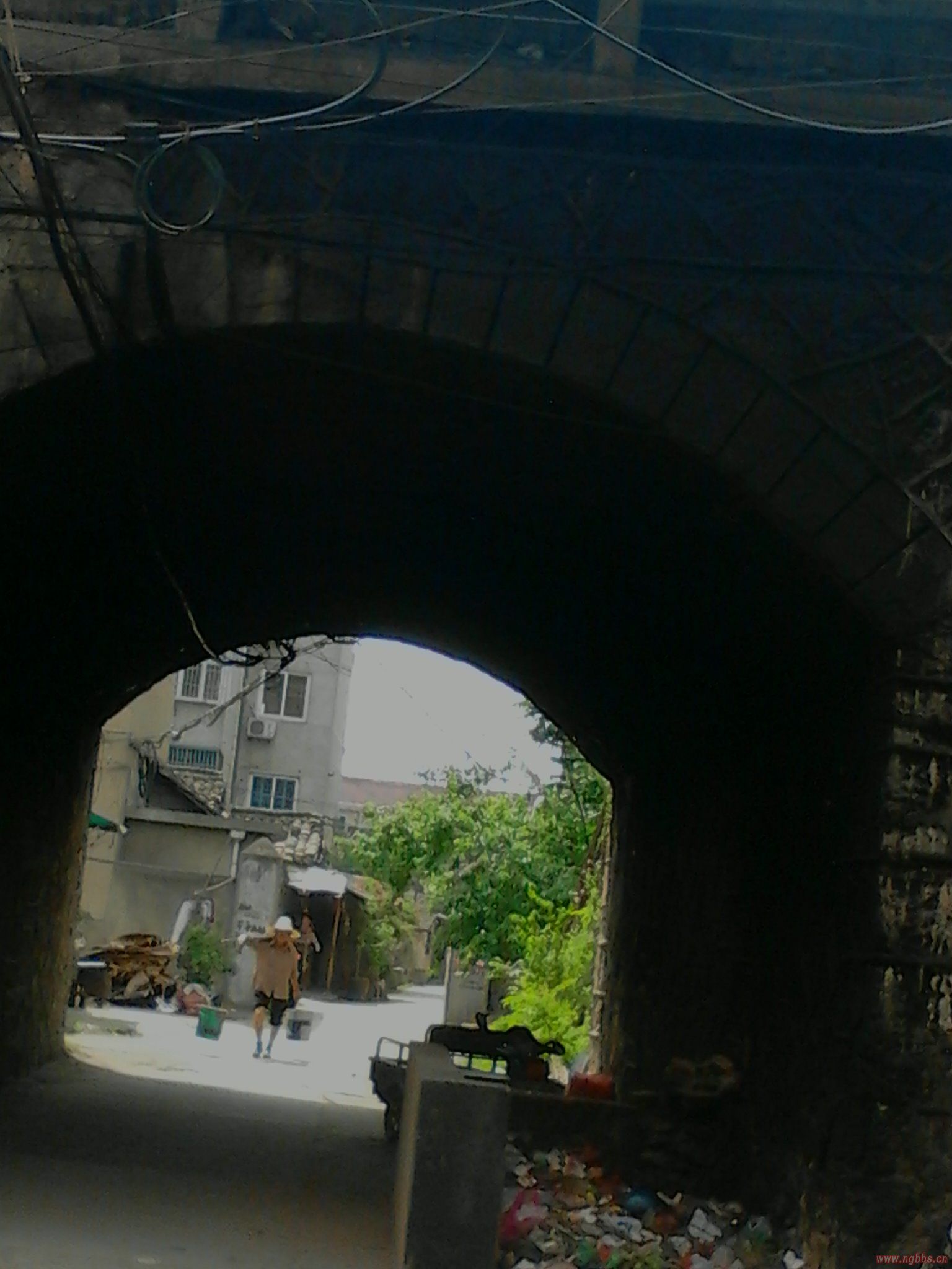 乖乖隆地洞,黑丝人哦