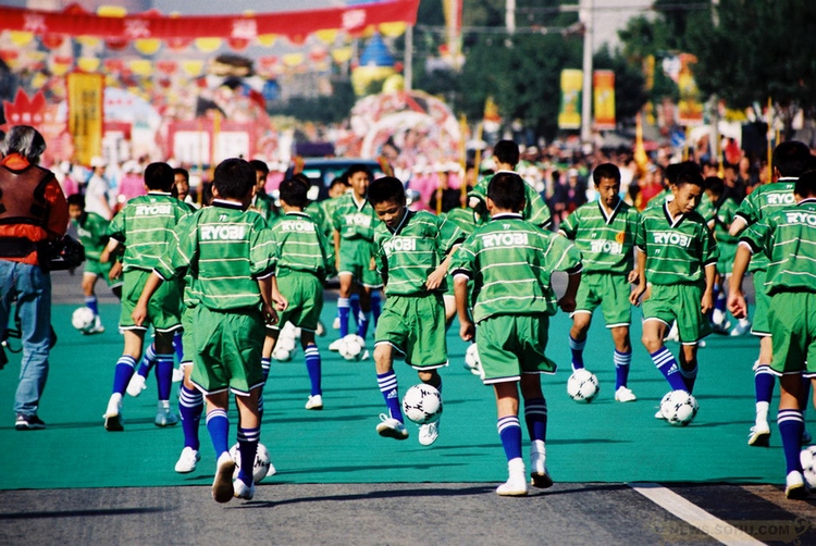 从娃娃抓起的中国足球--邓小平的语录