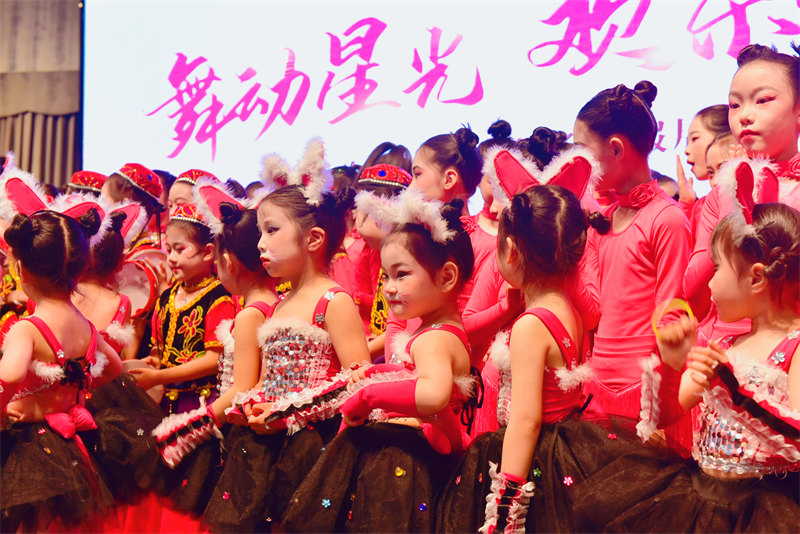 趯ǹ⡤ֳɳ赸ѵѧУר㱨չԲɹ - ̳ - DSC_3061.jpg