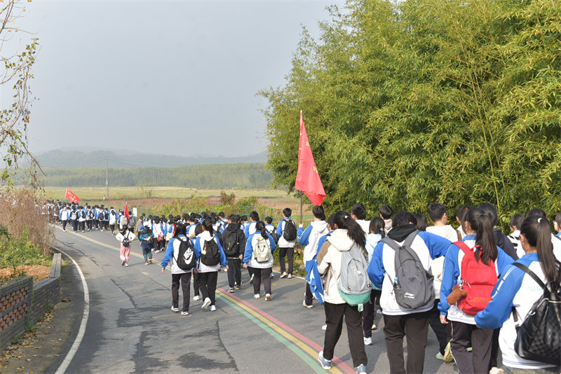 ഺ־ ܽǳѧչ2025꼶Զ - ̳ - DSC_9016.JPG