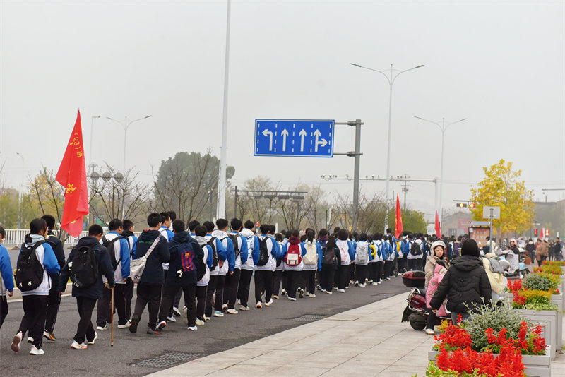 ഺ־ ܽǳѧչ2025꼶Զ - ̳ - DSC_8355.JPG