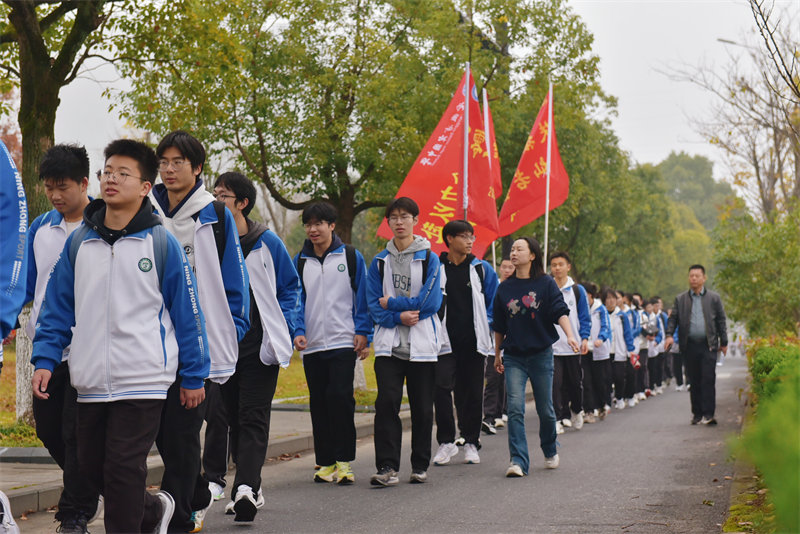 ഺ־ ܽǳѧչ2025꼶Զ - ̳ - DSC_8425.JPG