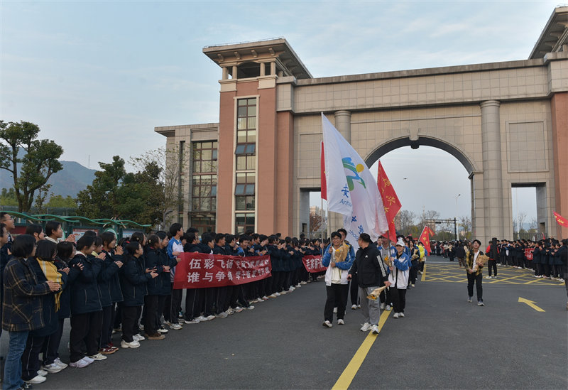 ഺ־ ܽǳѧչ2025꼶Զ - ̳ - DSC_9808.JPG