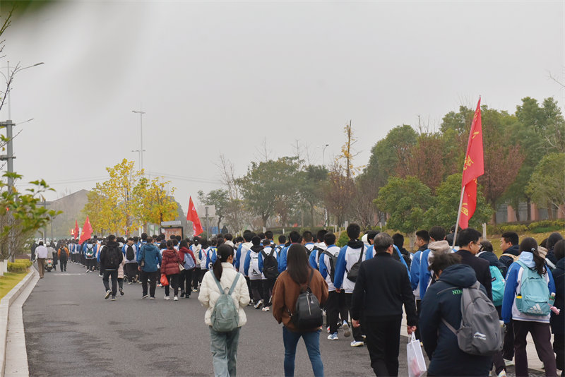 ഺ־ ܽǳѧչ2025꼶Զ - ̳ - DSC_8328.JPG