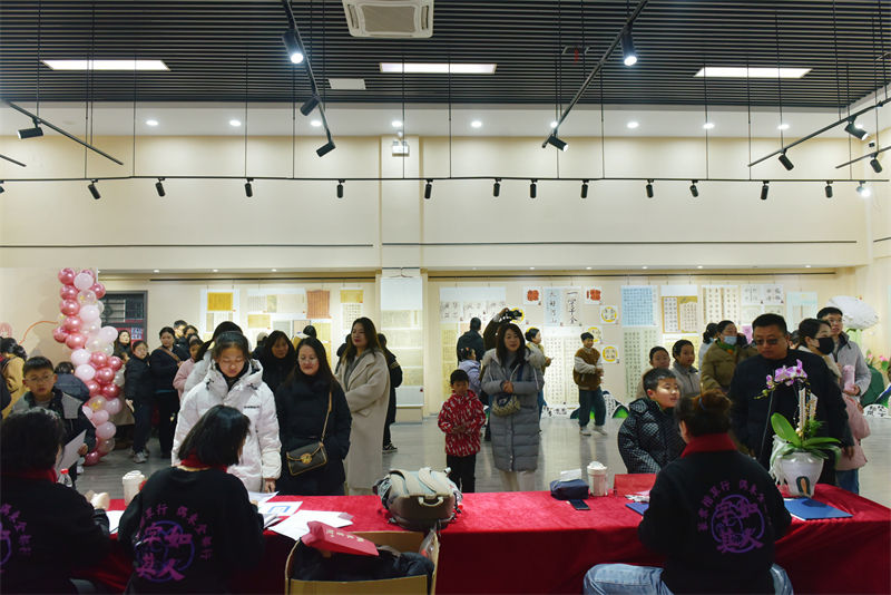 żԺʮߵĽ조١żӢѧԱƷ㱨չĻ - ̳ - DSC_4265.jpg