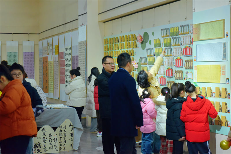żԺʮߵĽ조١żӢѧԱƷ㱨չĻ - ̳ - DSC_4375.jpg